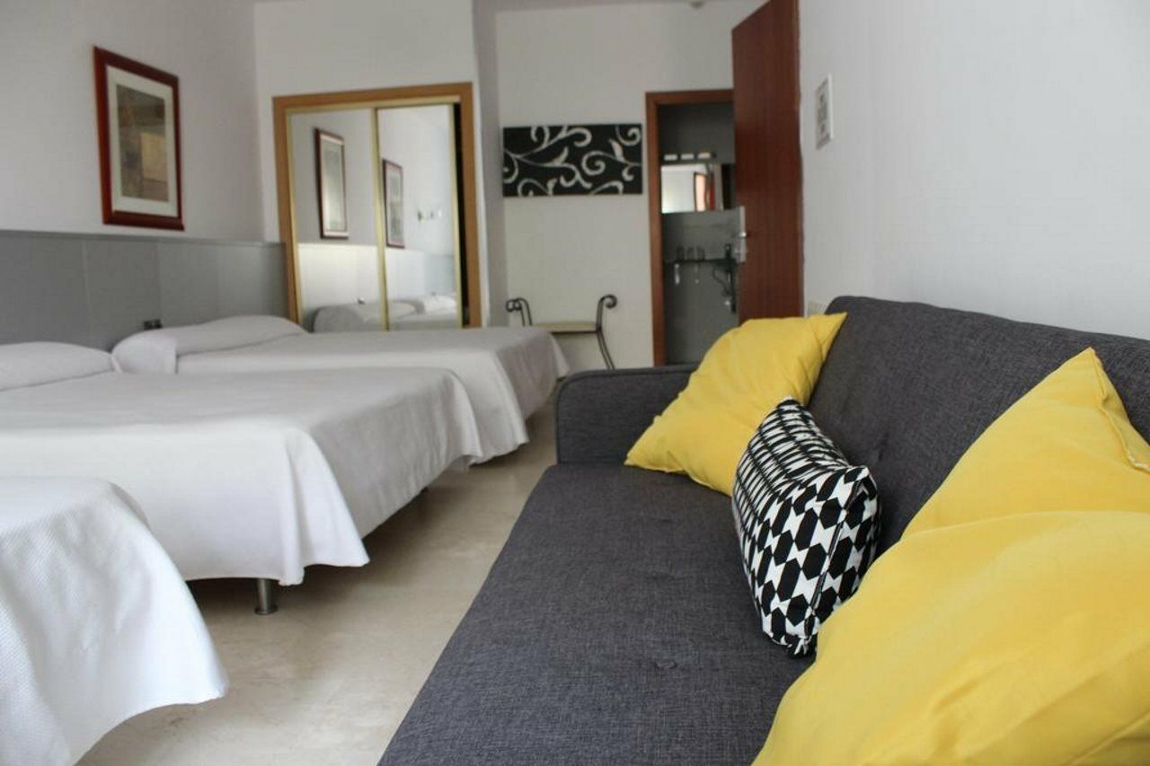 Abril Nerja Otel Dış mekan fotoğraf